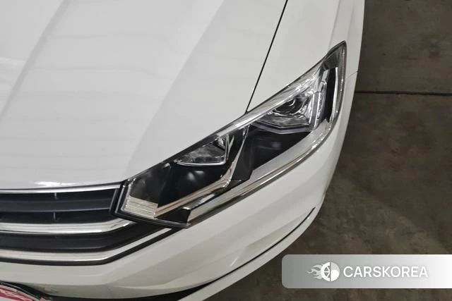 Volkswagen Bora 2022 Белый из Китая, фото 4