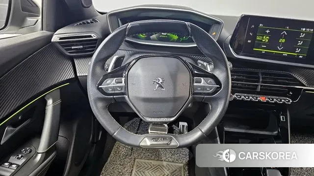 Peugeot 2008 Second generation 2021 Белый двухцветный из Кореи, фото 4
