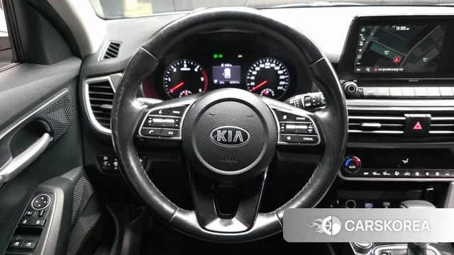 Kia Seltos 2021 Белый из Кореи, фото 4