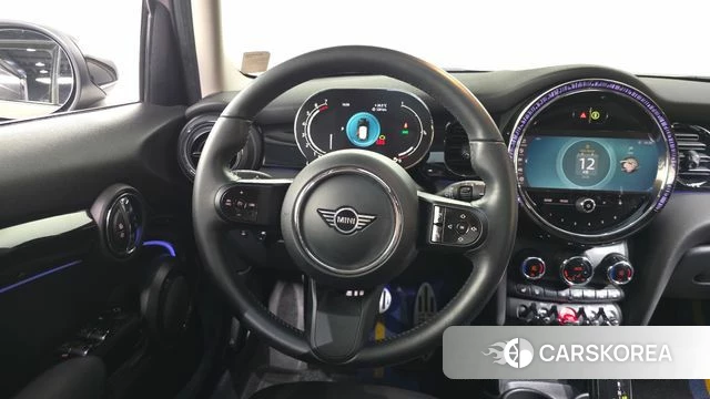 Mini Cooper 2022 Жемчужный цвет из Кореи, фото 4