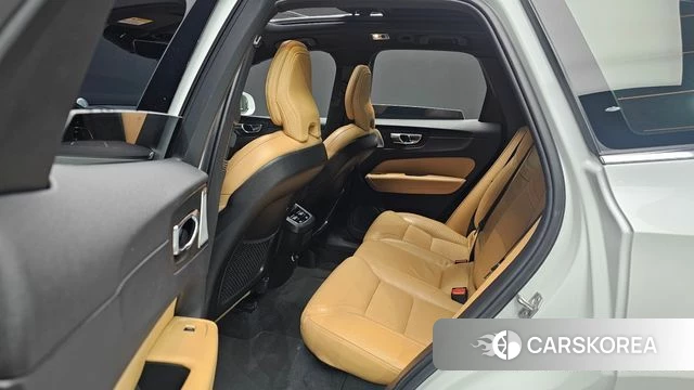 Volvo XC60 second Generation 2019 Белый из Кореи, фото 4