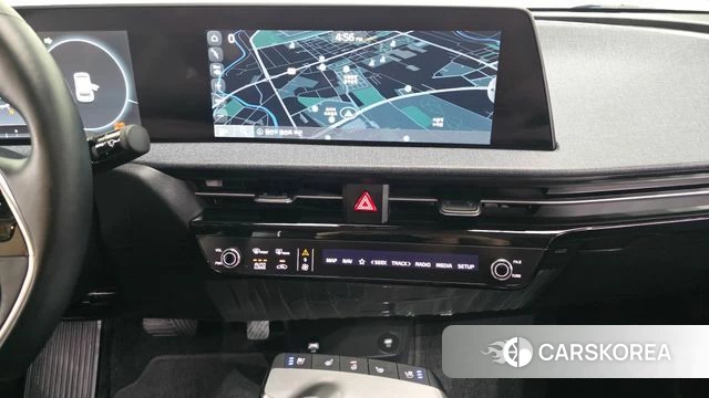 Kia EV6 2023 Серый из Кореи, фото 4