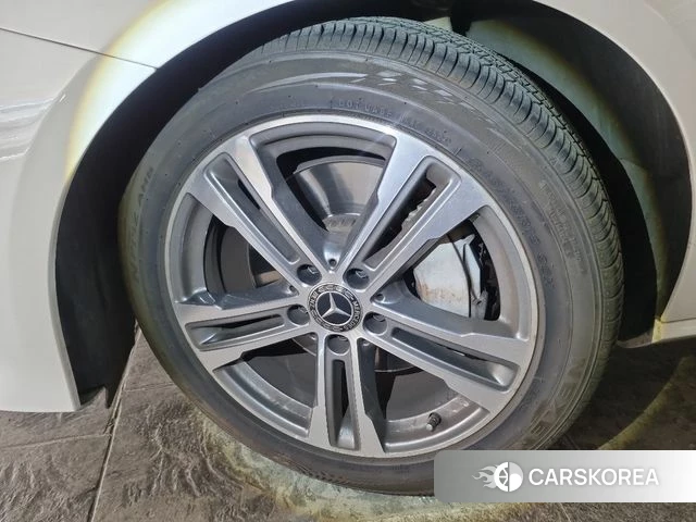 Mercedes-Benz E-Class W213 2022 Белый из Кореи, фото 4