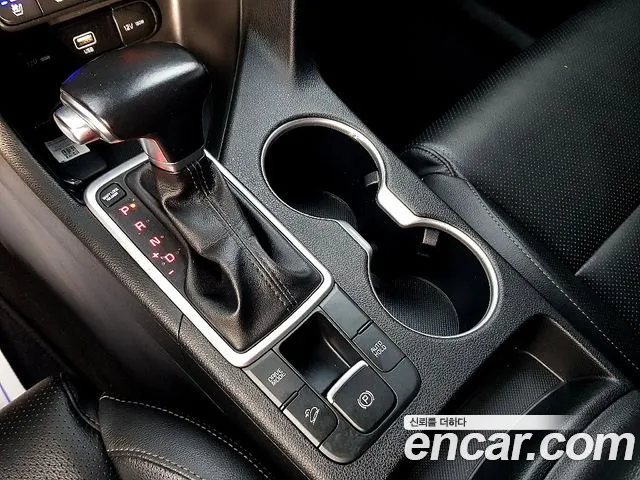 Kia Sportage The Bold 2021 Белый из Кореи, фото 4