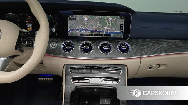 Mercedes-Benz E-Class W213 2023 Белый из Кореи, фото 4