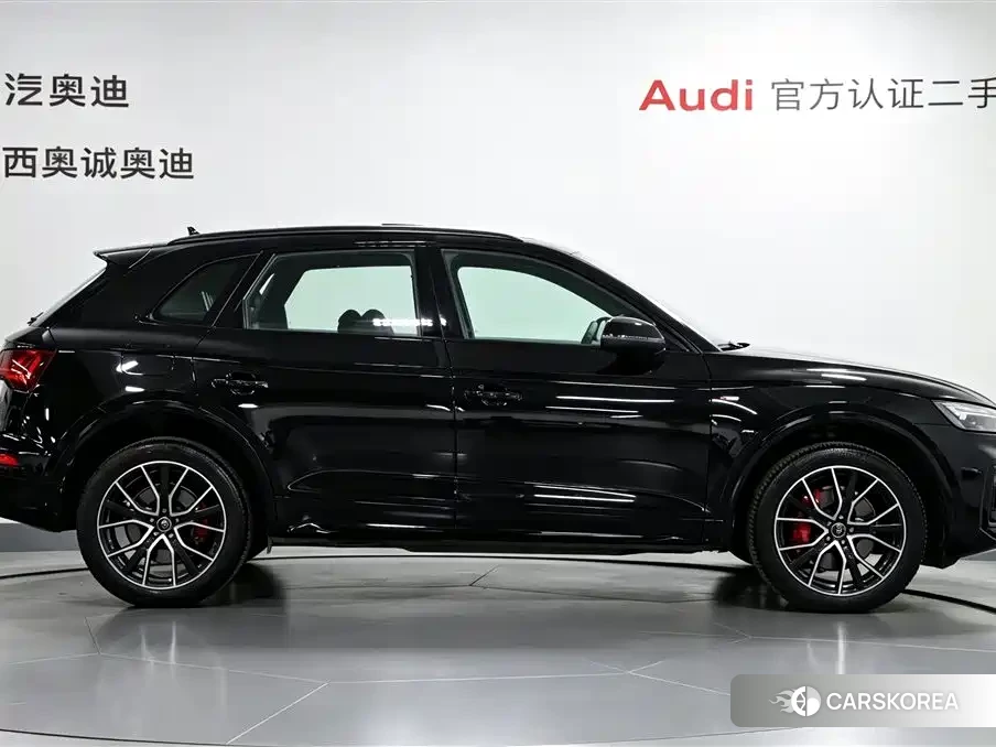 Audi Q5L 2025 Черный из Китая, фото 4