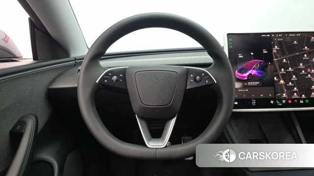 Tesla Model 3 2025 Серый из Кореи, фото 4