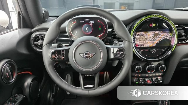 Mini Cooper S 2023 Серебряный из Кореи, фото 4