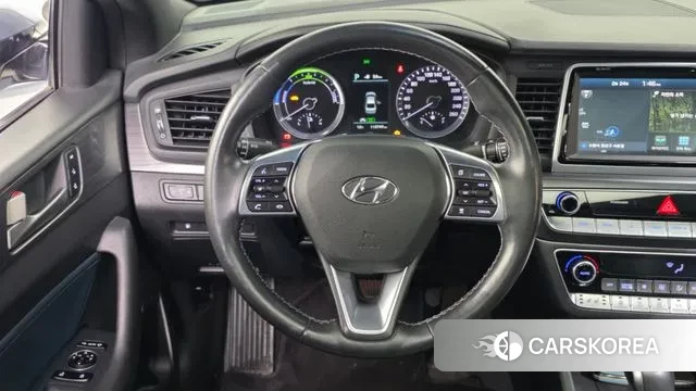 Hyundai Sonata New Rise Hybrid 2018 Светло-серебряный цвет из Кореи, фото 4