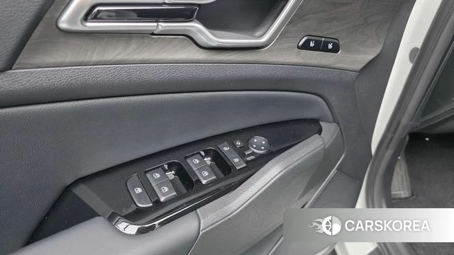 Kia Sportage 5th Generation 2023 Белый из Кореи, фото 4