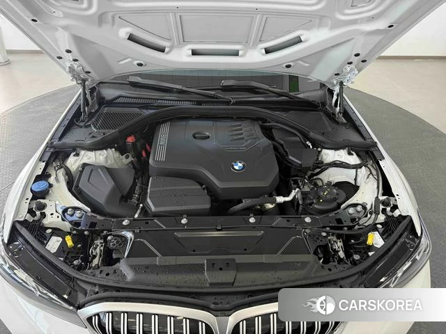 BMW 3 series 2023 Белый из Китая, фото 4