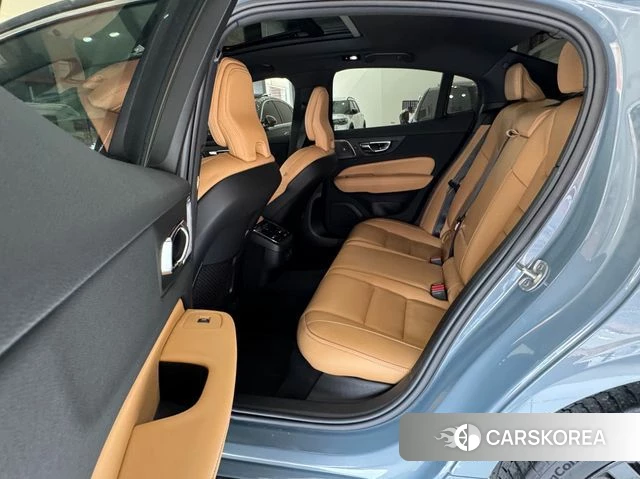 Volvo S60 3rd generation 2023 Небесно-голубой из Кореи, фото 4