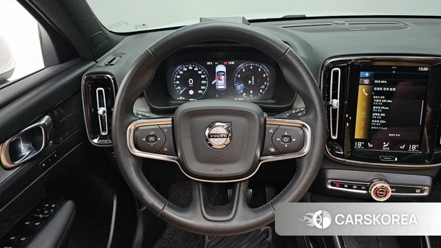 Volvo XC40 2021 Белый из Кореи, фото 4