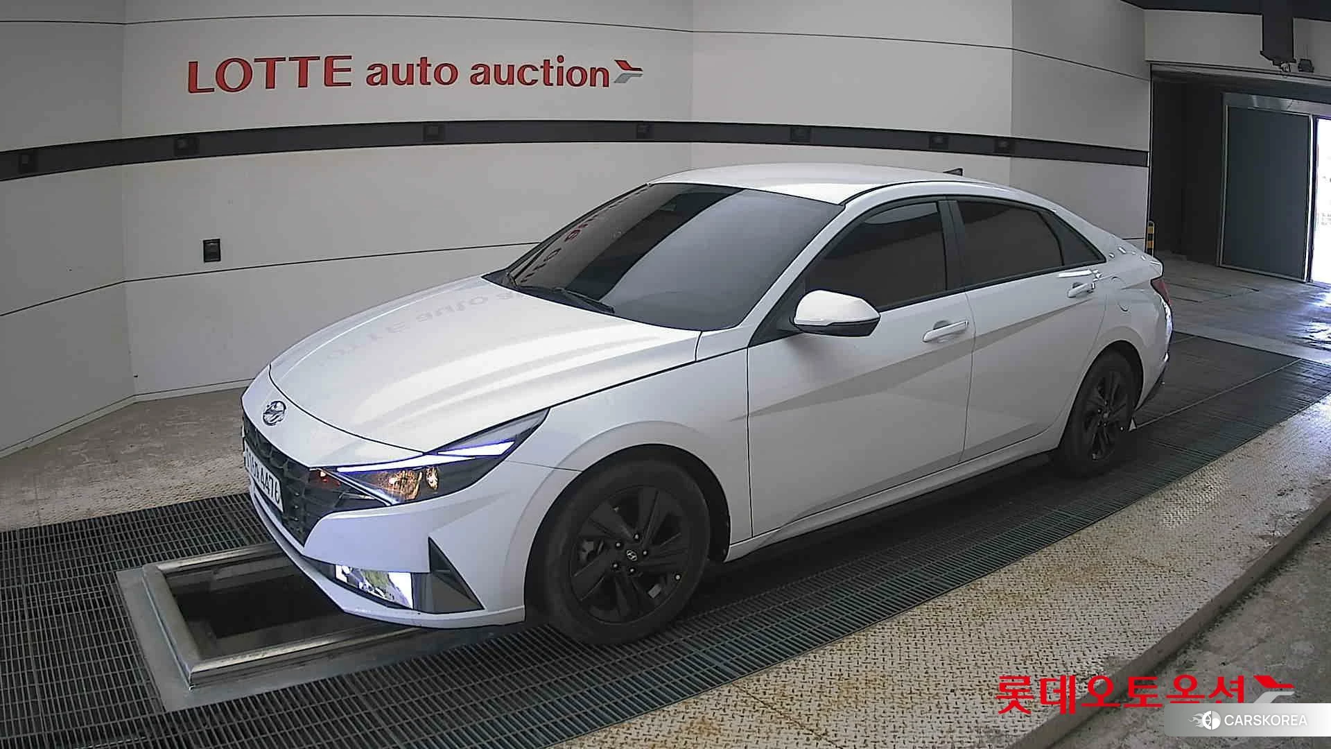 Hyundai Avante 2023 Polar White из Кореи, фото 4