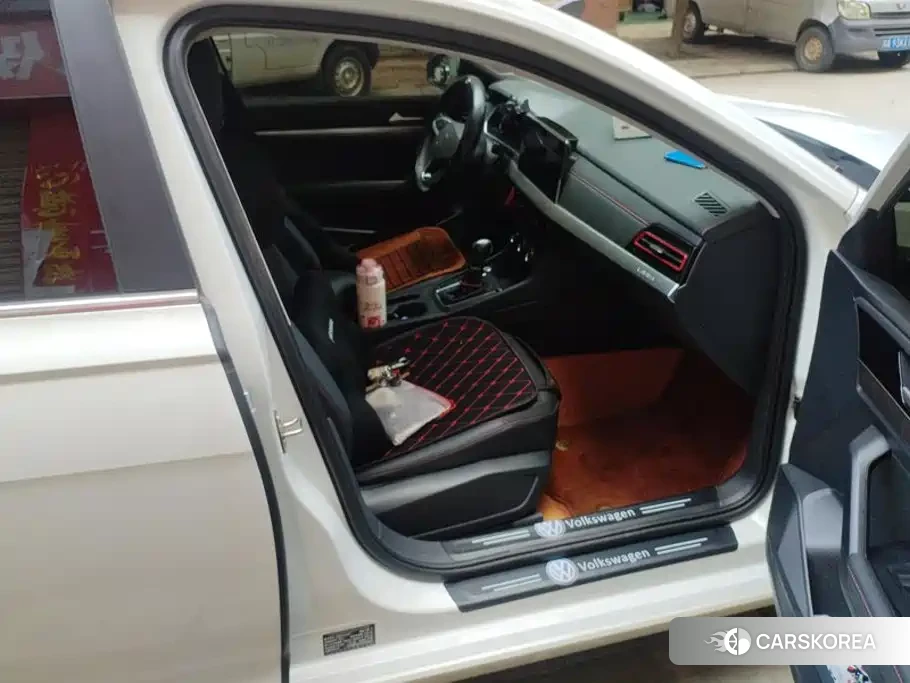 Volkswagen Lavida 2024 Белый из Китая, фото 4