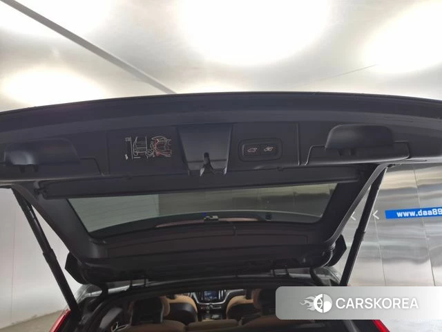 Volvo XC60 second Generation 2018 Серый из Кореи, фото 4
