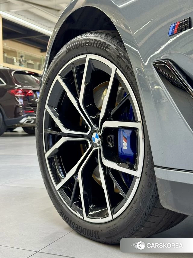 BMW 5 series (imported) 2022 Темно-серый из Китая, фото 4
