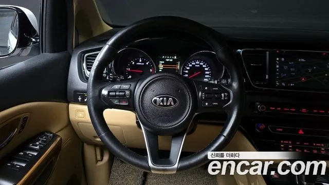 Kia All New Carnival 2018 Белый из Кореи, фото 4
