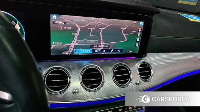 Mercedes-Benz E-Class W213 2021 Белый из Кореи, фото 4