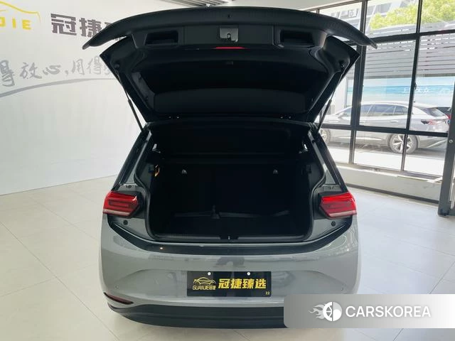 Volkswagen ID.3 2023 Темно-серый из Китая, фото 4