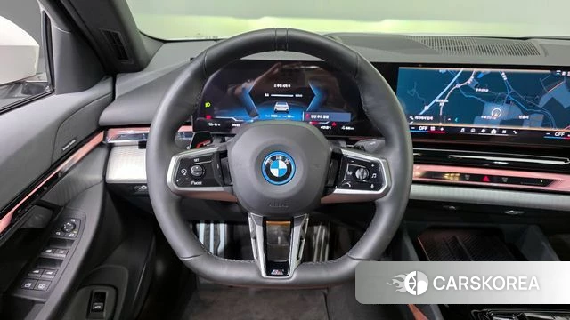 BMW i5 (G60) 2024 Белый из Кореи, фото 4