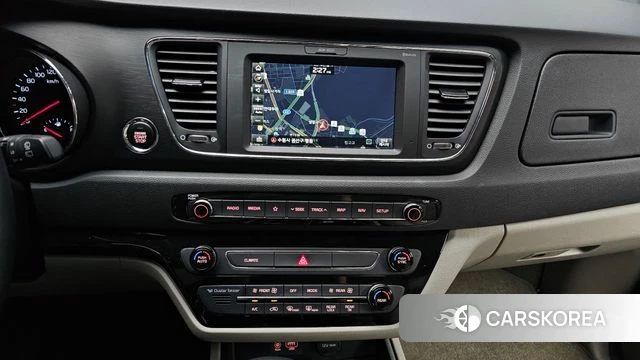 Kia The New Carnival 2019 Серебряный из Кореи, фото 4