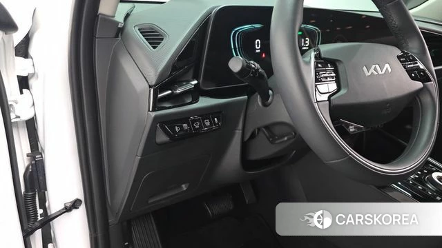 Kia Di Ol Nu Niro 2026 Белый из Кореи, фото 4