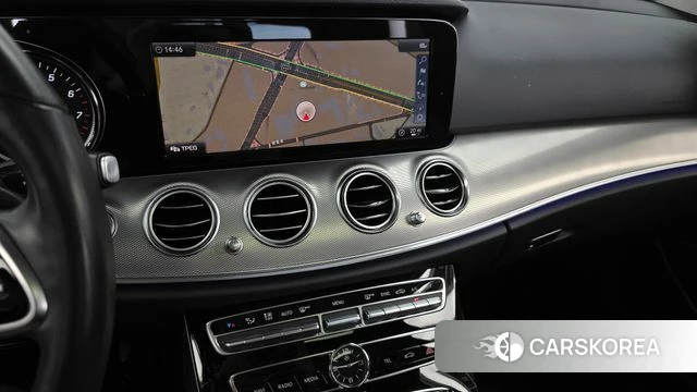 Mercedes-Benz E-Class W213 2019 Черный из Кореи, фото 4
