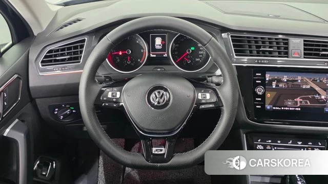 Volkswagen Tiguan second Generation 2020 Черный из Кореи, фото 4