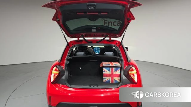 Mini Cooper C 4th generation 2025 Красный из Кореи, фото 4