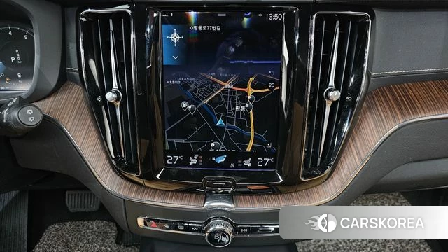 Volvo XC60 second Generation 2021 Белый из Кореи, фото 4