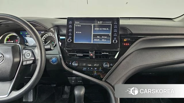 Toyota Camry (XV70) 2023 Белый из Кореи, фото 4