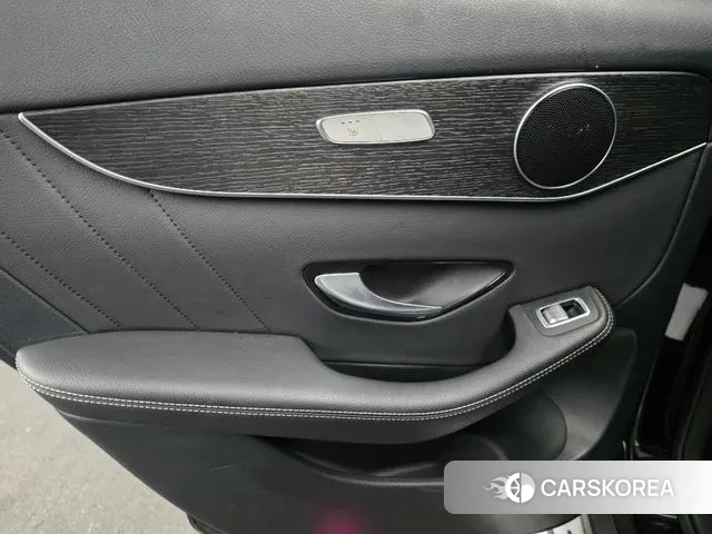 Mercedes-Benz GLC-Class X253 2020 Черный из Кореи, фото 4