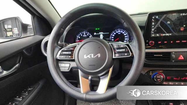 Kia The New K3 2nd generation 2022 Белый из Кореи, фото 4