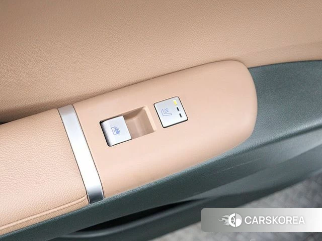 Hyundai Grandeur Hybrid (GN7) 2023 Белый из Кореи, фото 4