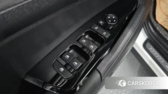 Kia Sportage 5th Generation 2021 Белый из Кореи, фото 4