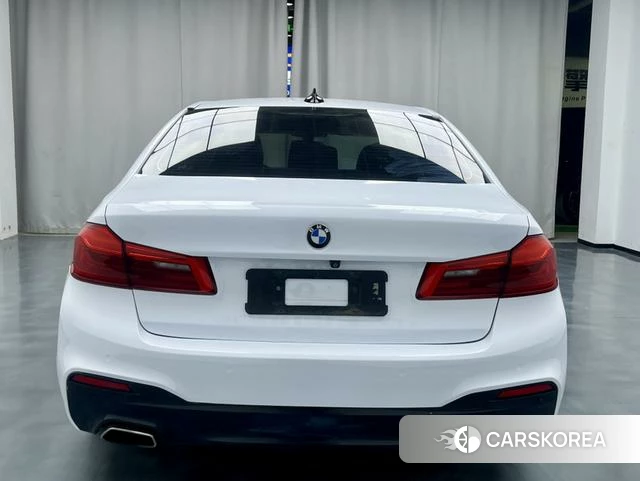 BMW 5 series 2018 Белый из Китая, фото 4