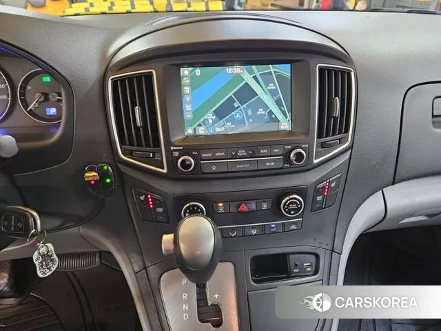 Hyundai The New Grand Starex 2018 Желтый из Кореи, фото 4