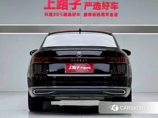 Volkswagen Passat 2022 Черный из Китая, фото 4