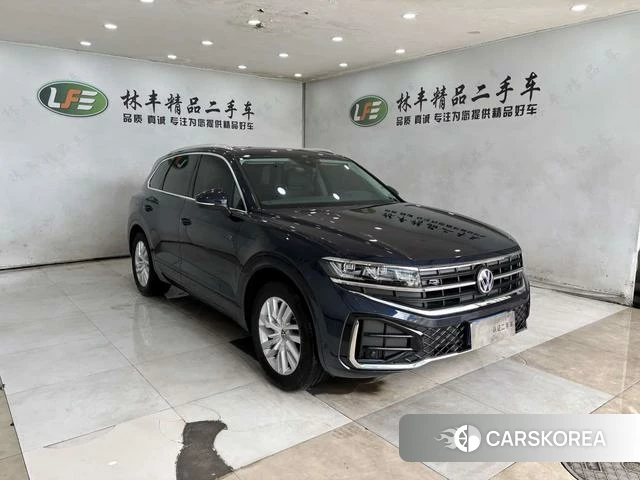 Volkswagen Touareg 2026 Синий из Китая, фото 4