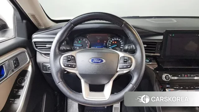 Ford Explorer 6th Generation 2021 Белый из Кореи, фото 4