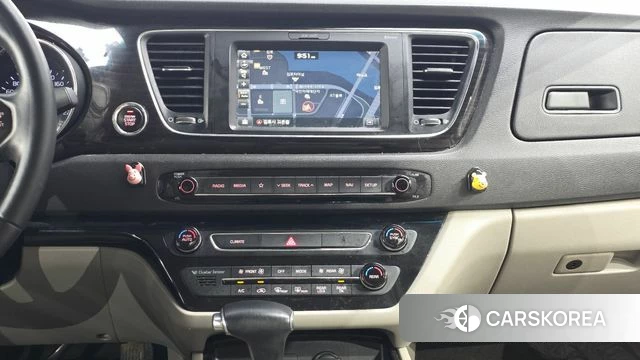 Kia The New Carnival 2018 Серебряный из Кореи, фото 4