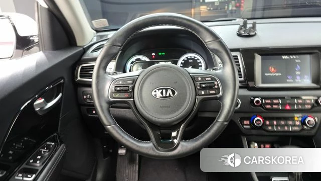 Kia Niro 2019 Белый из Кореи, фото 4