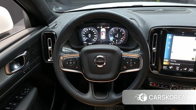 Volvo XC40 2022 Белый из Кореи, фото 4