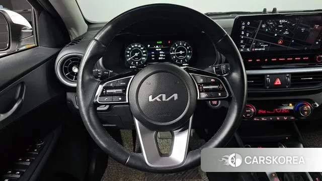 Kia The New K3 2nd generation 2022 Белый из Кореи, фото 4