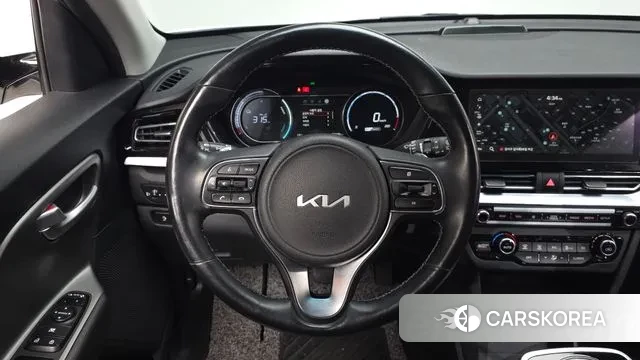 Kia Niro Plus 2022 Белый из Кореи, фото 4