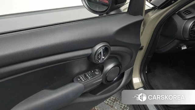 Mini Cooper 2020 Песочный из Кореи, фото 4