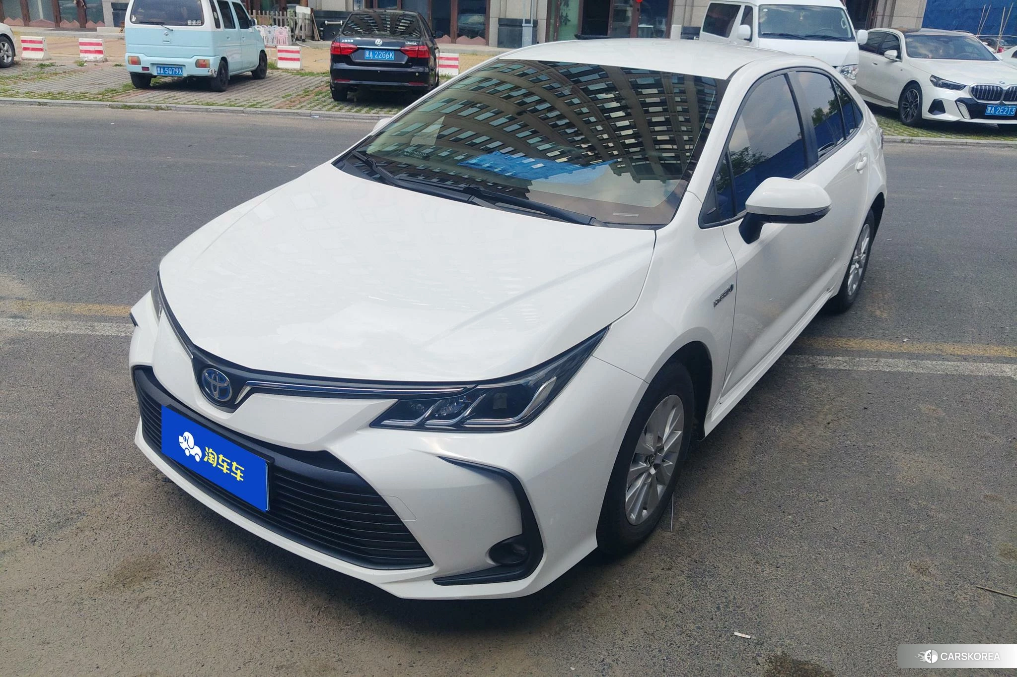 Toyota Corolla 2022 Белый из Китая, фото 4