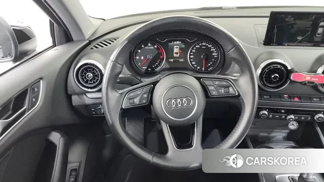 Audi New A3 2018 Черный из Кореи, фото 4