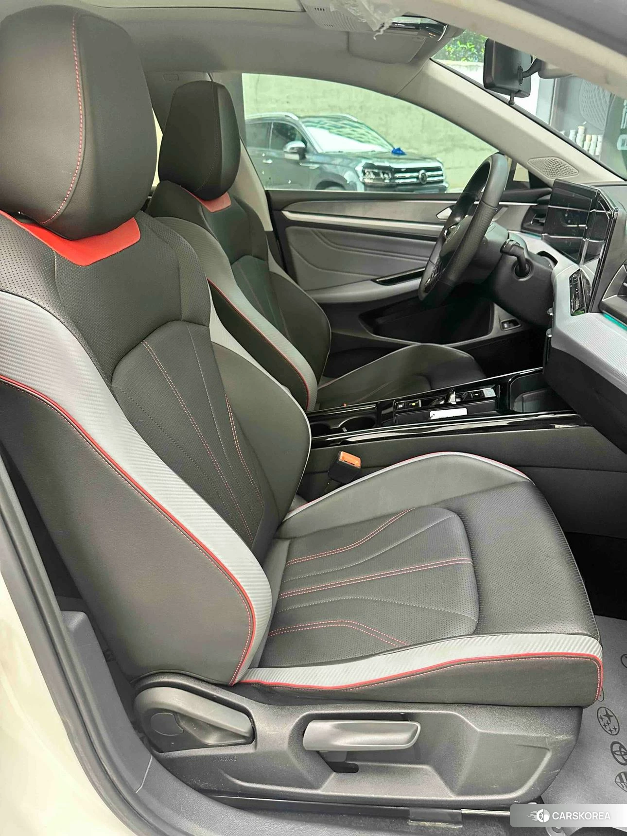 Volkswagen Lingdu 2023 Белый из Китая, фото 4